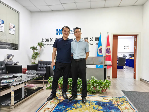 广州雷孚通讯科技有限公司总经理罗一舟莅临我司参观指导